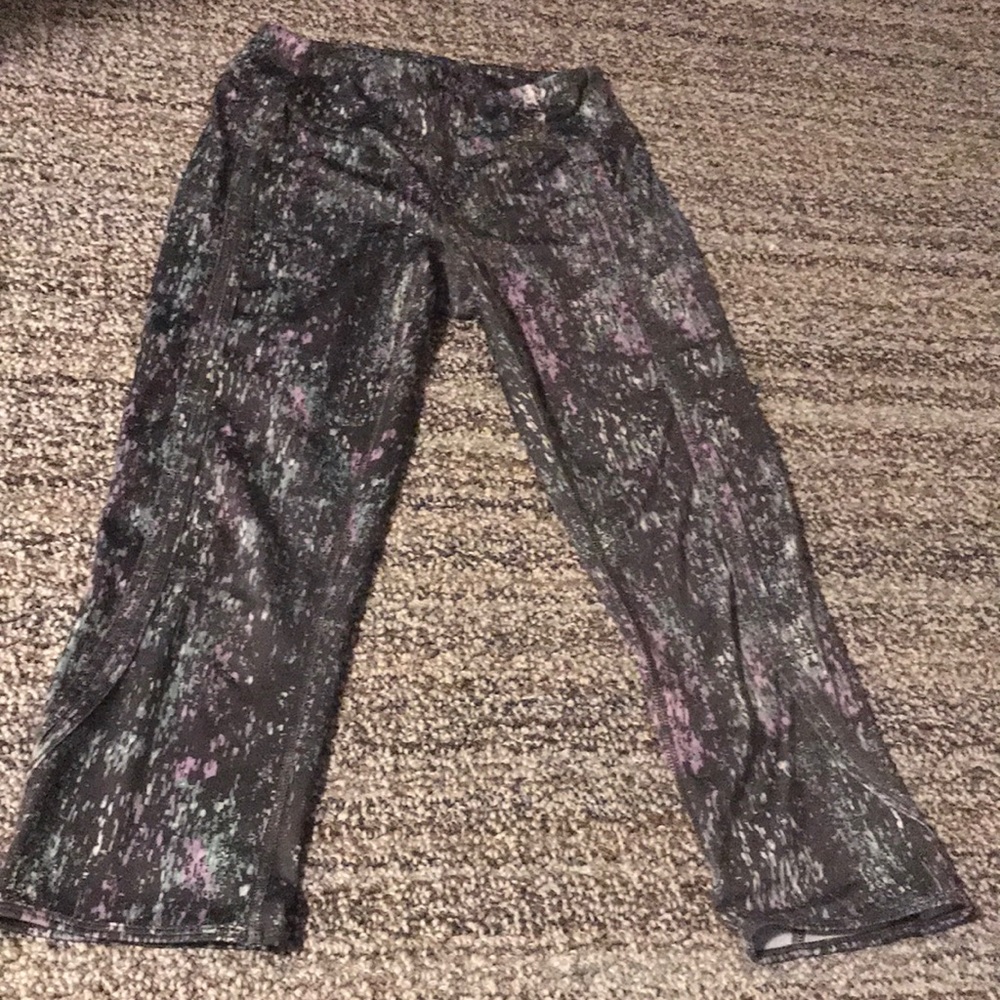 Tek Gear Capri Pants.